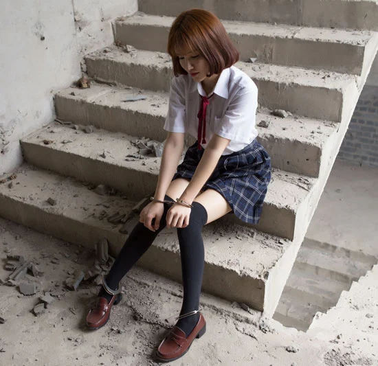 女王 - 9946